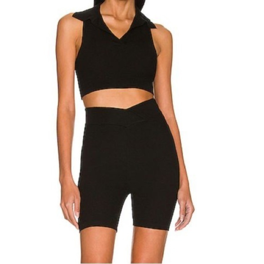 NWOT ALL THE WAYS X Revolve
Valerie Polo Short Co-ord Set n Black size XS